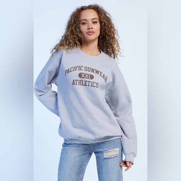 PacSun Tops - PacSun sweatshirt. Size large. GUC